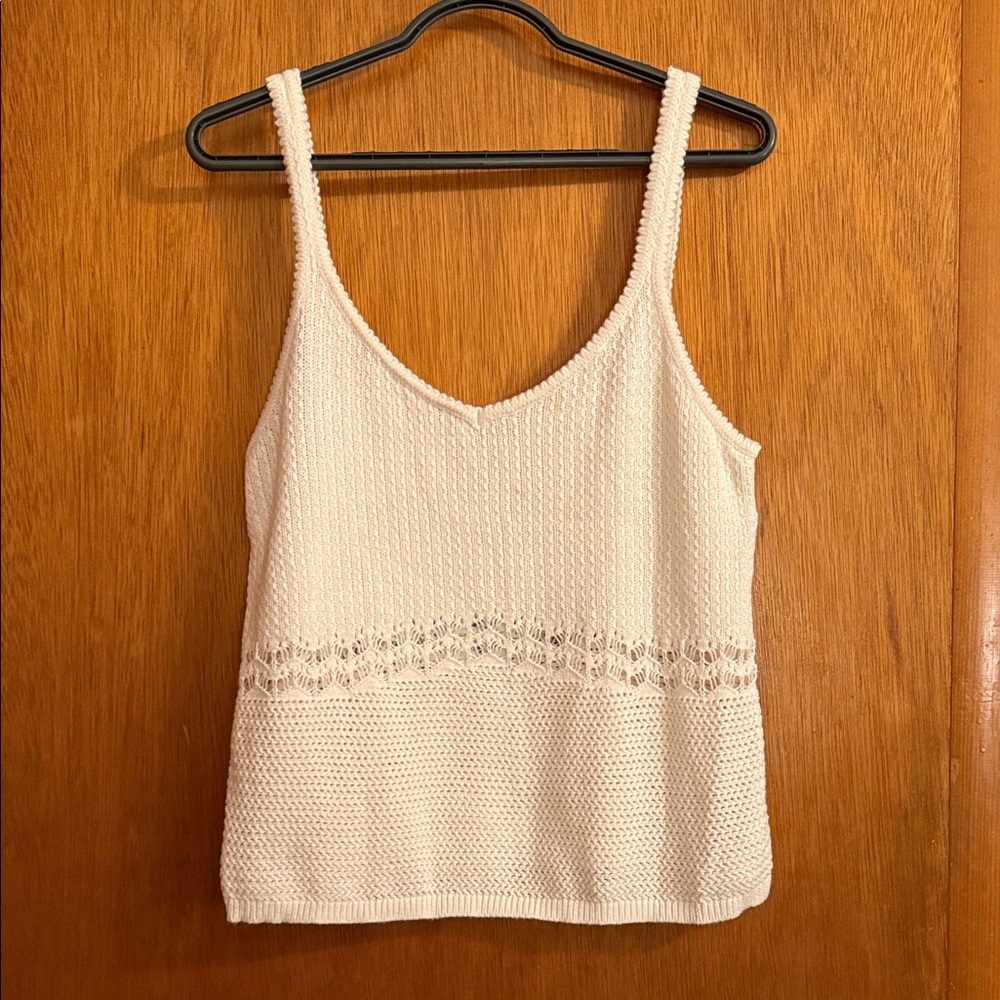 Old Navy Cream Crochet Knit Lace-Trim V-Neck Tank